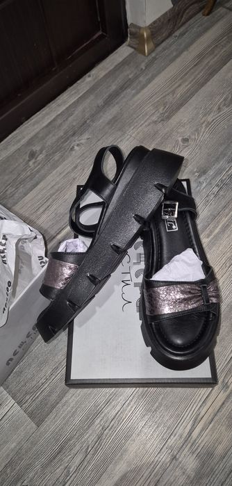 Дамски сандали Пещера