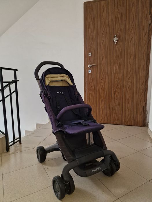 Количка Nuna pepp luxx в тъмно синьо
