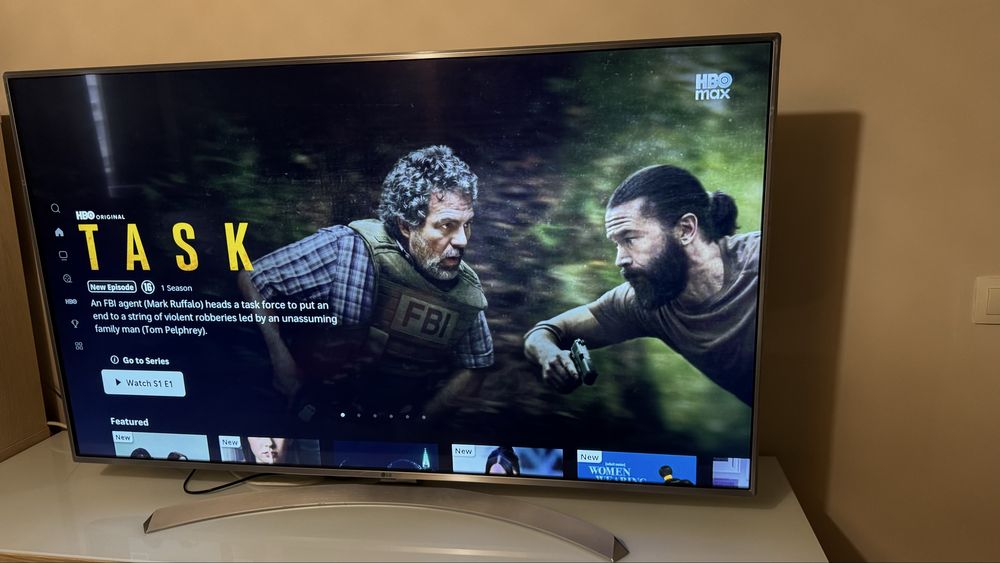 Телевизор LG - 55 инча