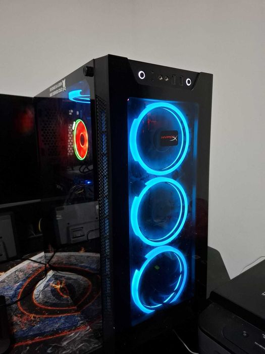 PC Gaming AMD Ryzen 7 2700x, 256 GB SSD, 32 GB RAM, 8 GB Radeon RX 590