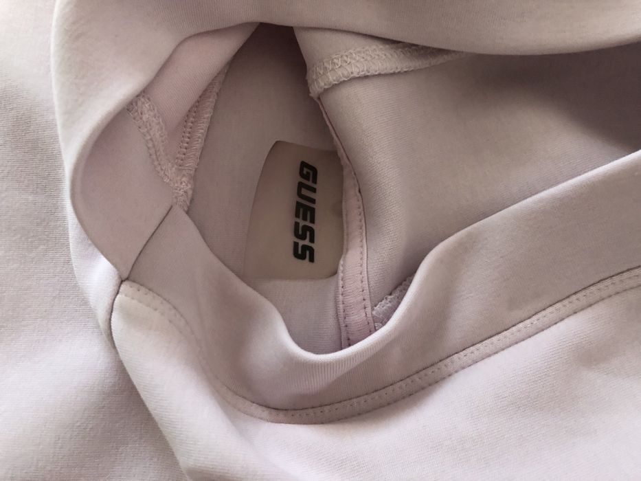 рокля Calvin Klein, Guess