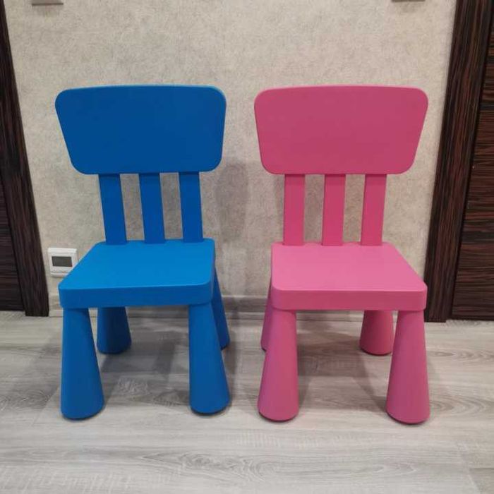 Продам детские стульчики IKEA