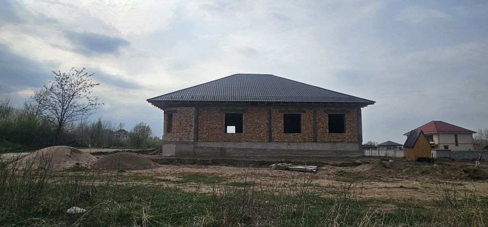 ДОМ в Южном (по Байгазиева)