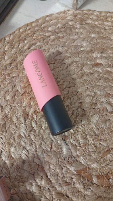 Lancome , Douglas
