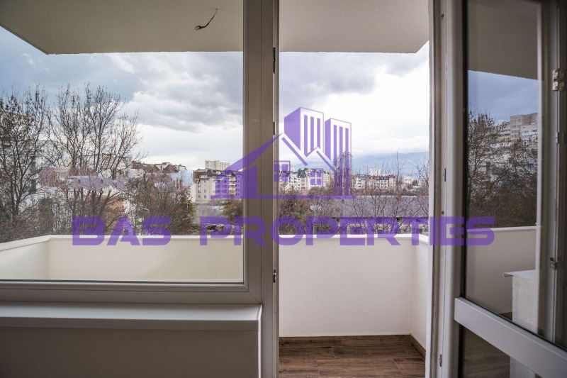 Продава се Тристаен апартамент в София, Младост 1 - 88 кв.м за 2613 €/кв.м - Снимка #12