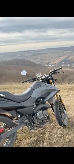 Vând motocicletă 125cc  în perfectă stare de funcționare cu acte