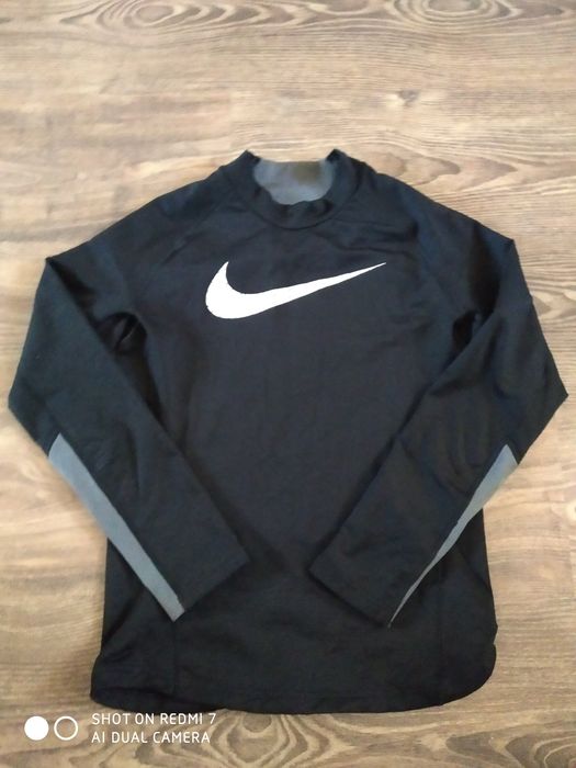 Блузи NIKE, UNDER ARMOUR  цена 20 лв