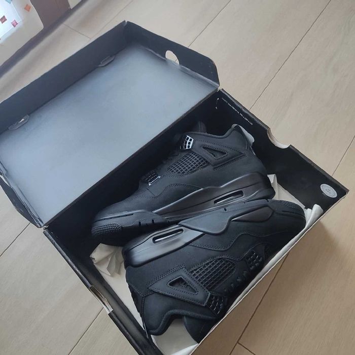 Sneakers Jordan4 black cat