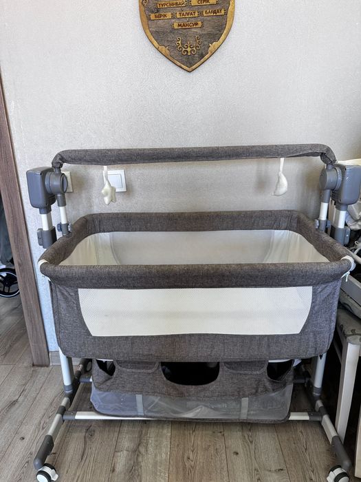 Манеж-кровать продам