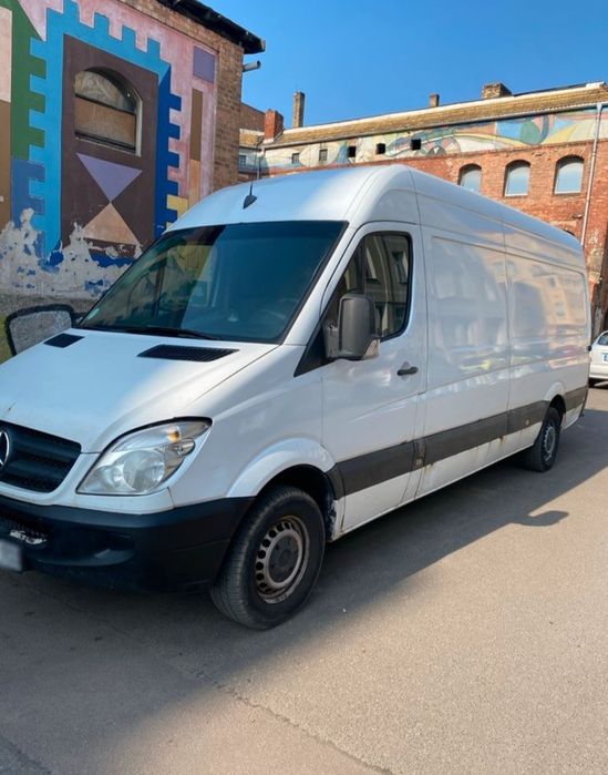 Преден прозорец за Mercedes Sprinter 311 2010 година
