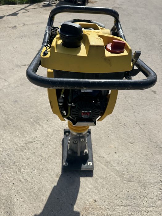 Mai compactor BOMAG BT60 ca nou 2023