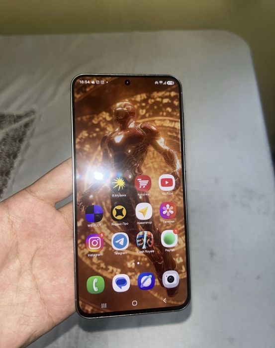 Samsung A57 8 ga 256 GB ideal