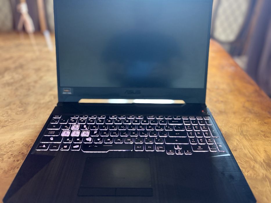 Игровой ноутбук Asus