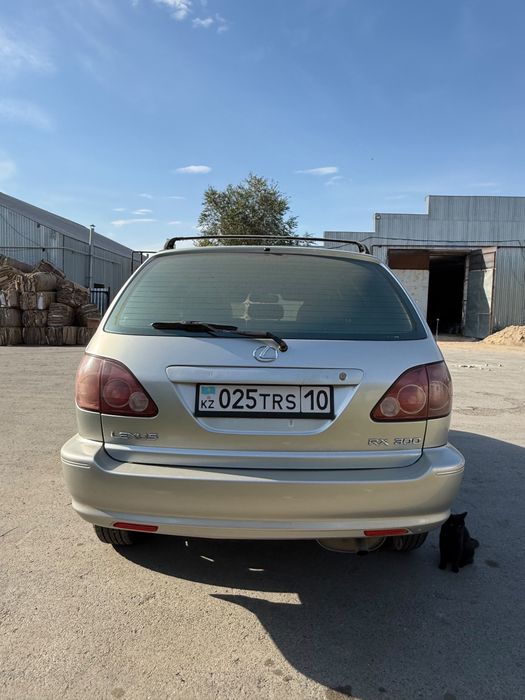 Lexus RX300 1 поколение