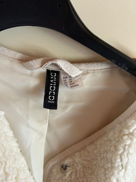 Чисто ново яке на H&M