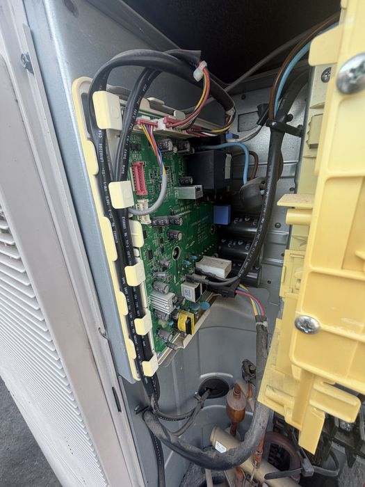 Термопомпа Samsung въздух-вода 14 kW комплект 2 тела