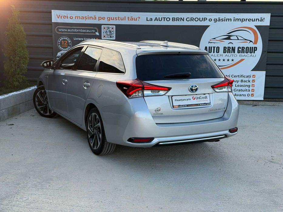 Toyota Auris /1.8L Hybrid/ 99cp/ Automat/ Rate/ Avans %