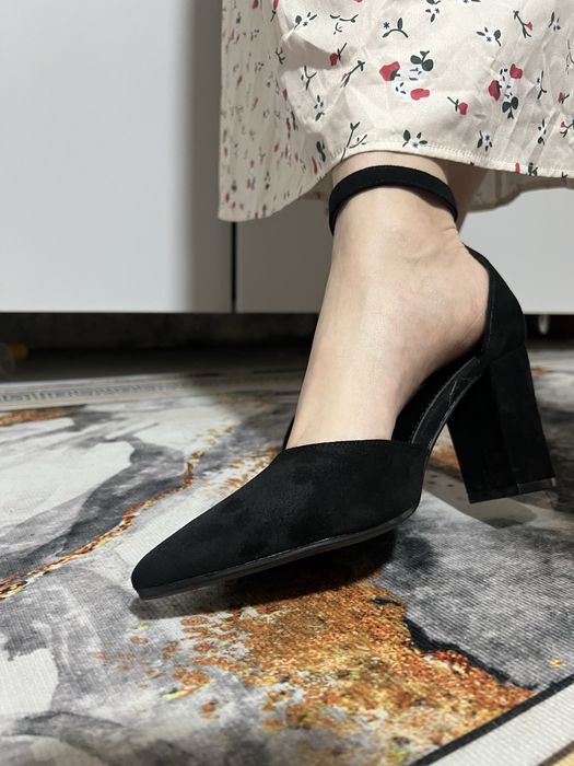 Стильные женские туфли на каблуке