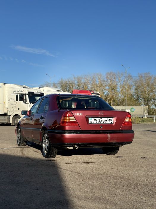 Mercedes c180 w202 95 год