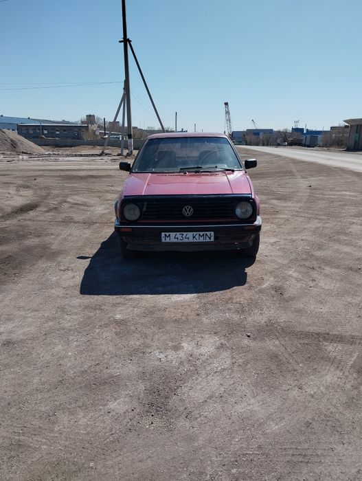 Продам гольф 2 в норм состоянии.