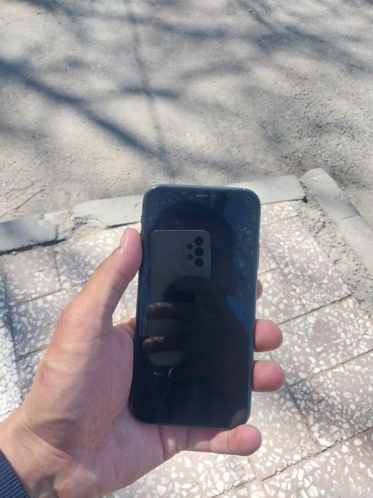 Айфон 11 128г 76ем СРОЧНО