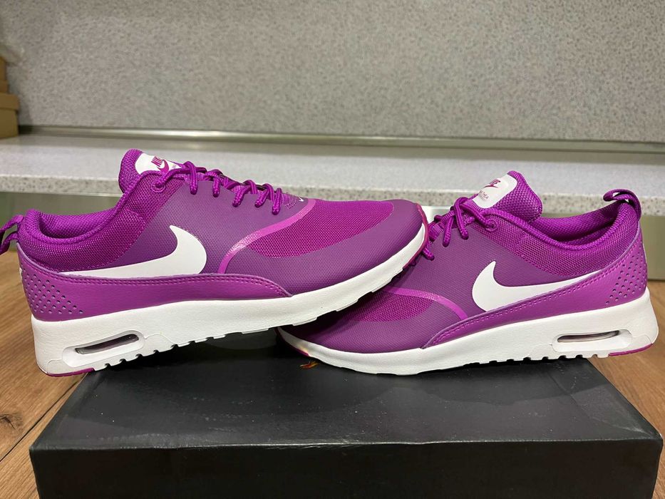 ОРИГИНАЛНИ *** Nike Air Max Thea / Purple White