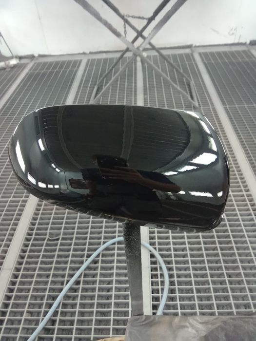 Vopsire elemente caroserie 
Doresc elementele demontate pentrucă eu le fac după muncă 

Prețul pentru elemente  mici este 200 Ro