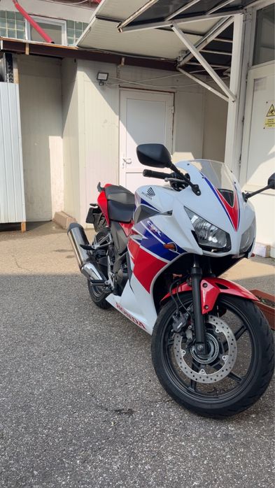 Honda CBR 300R 2015 A2