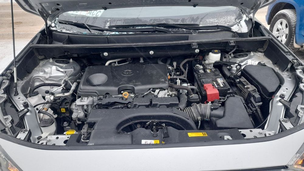 Продам TOYOTA RAV4 2021