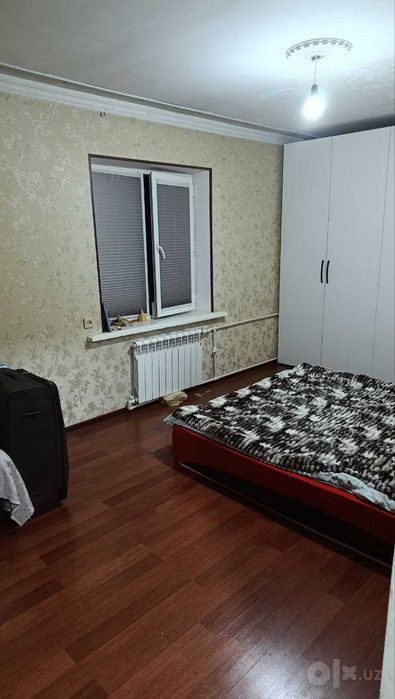 Дубовая 3/4/4 кирпич 70кв балкон 2*6 Кадышева м.Дустлик