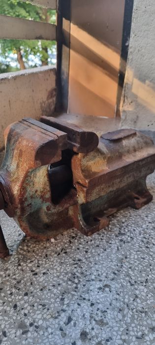 Българско шлосерско менгеме