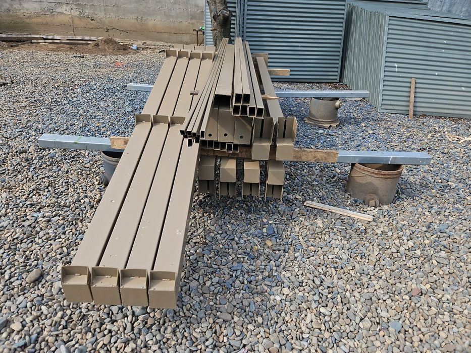 Vând panou din tabla ondulata si Garaje auto