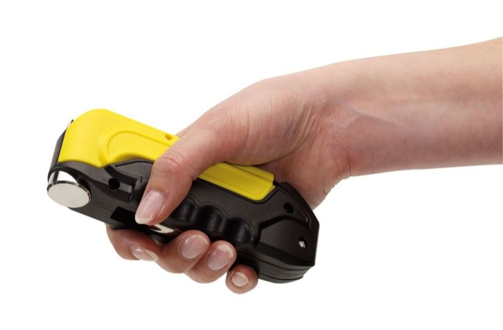 Мултиинструмент "Hinged" със 17 възможности