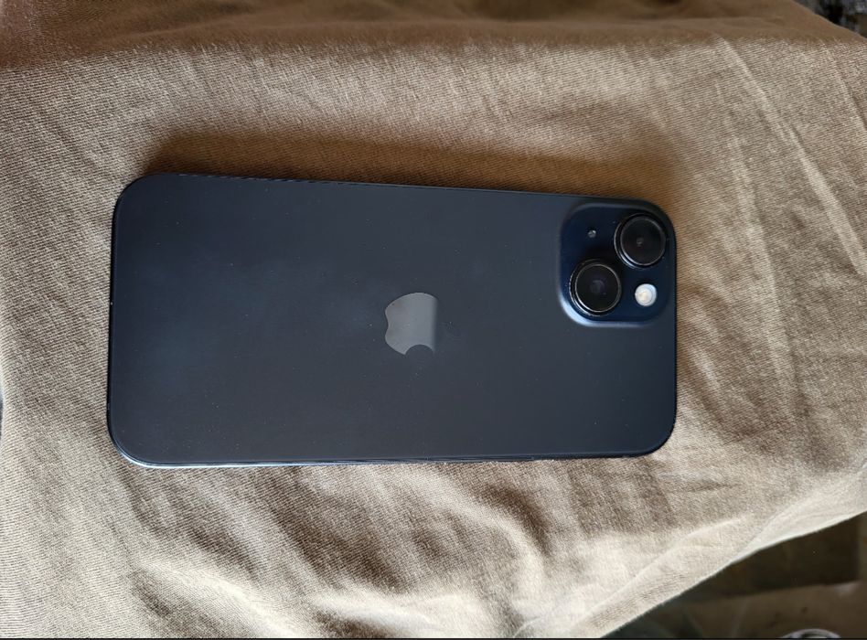 Vand iphone 15 128gb