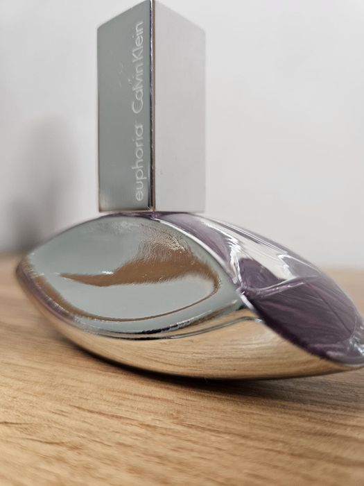 Отливки от дамски парфюми