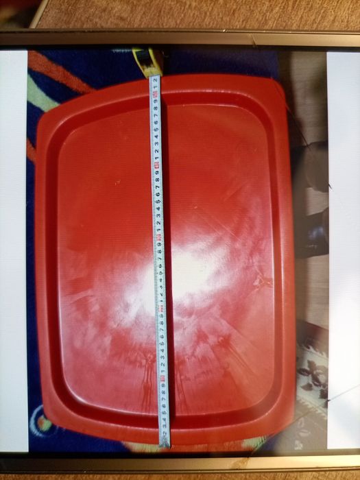 Продам пластиковые подносы новые