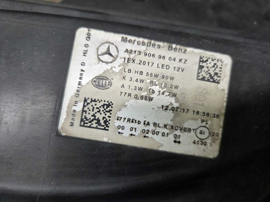 Far Dreapta Mercedes E-Class W213 C238 W238 multi beam BLUE