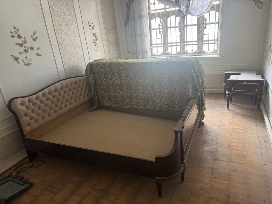 Eski mebel kelishamiz sostayanisi zor xolatda