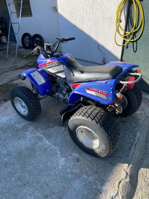 Vand un  atv 250cc