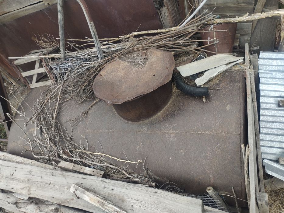 Продам цистерну 1.5тонник