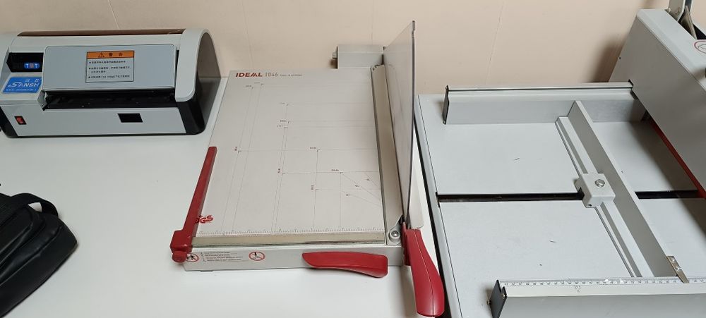 Гильотина для резки бумаги IDEAL 1046