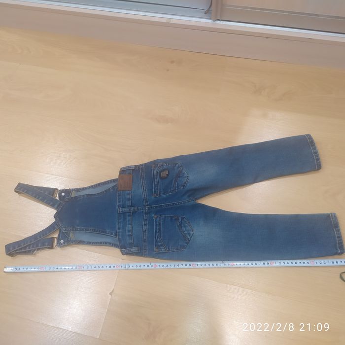 Продам детский джинсовый комбинезон