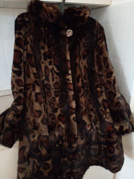 Продам норковую шубу