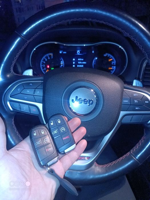 Обучение на автомобилни ключове за JEEP GRAND CHEROKEE