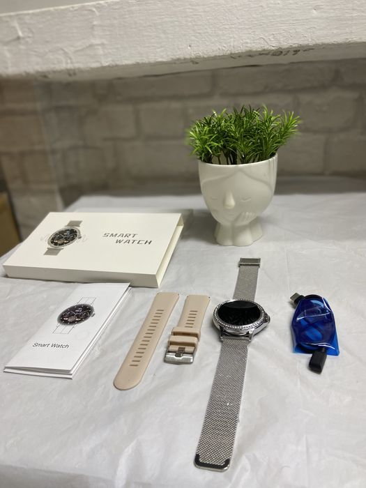 Elegance – интелигентен дамски часовник с Bluetooth и известия