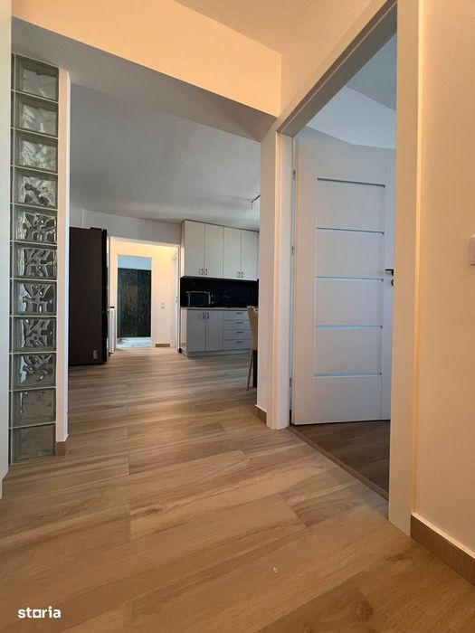 Apartament tip C, 2 camere, recent renovat,  prima inchiriere, Decebal
