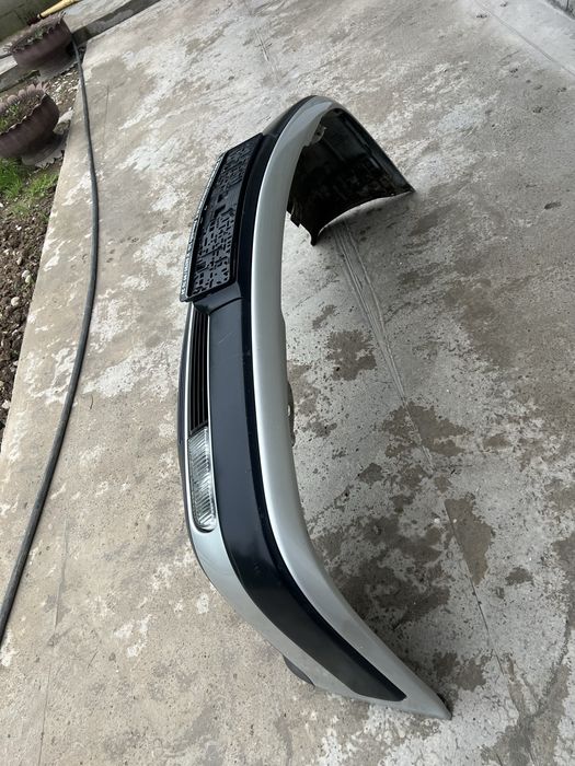 Передний бампер на ауди с4