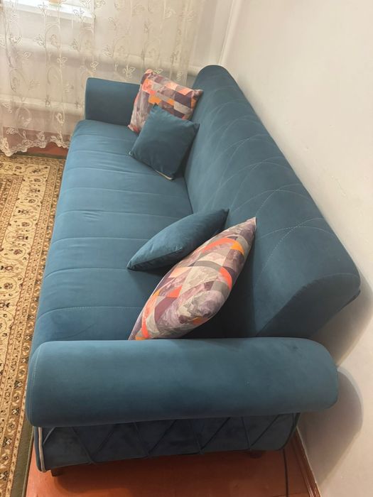 Диван в хорошем состояние