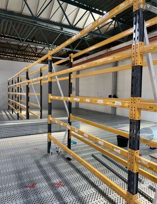 Rafturi metalice industriale