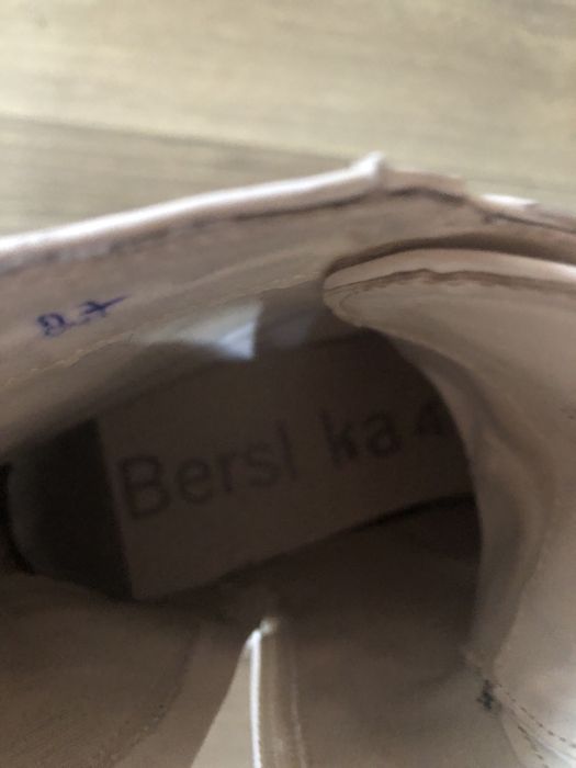 Ботинки Bershka женские белые